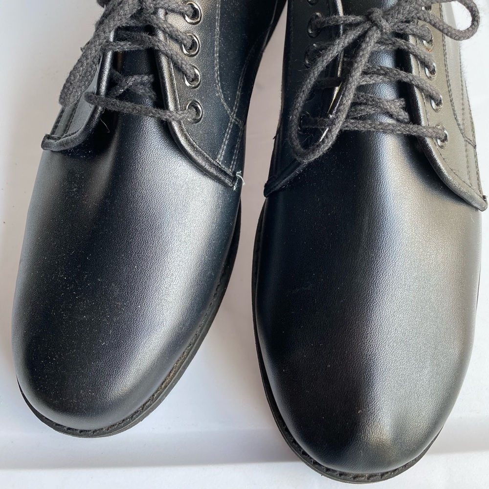 12 black dress shoes Suburbans